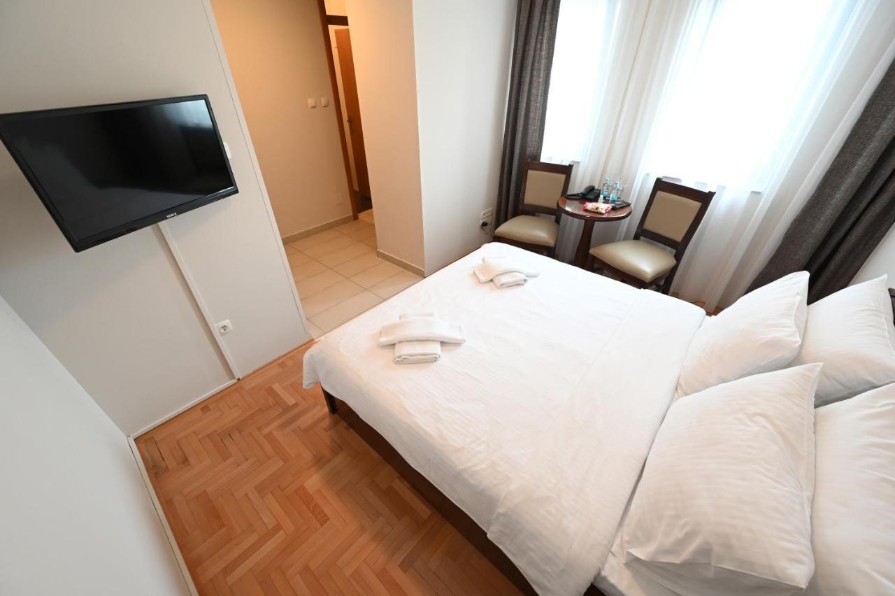 Hotel "Jkc Banja Luka" 外观 照片