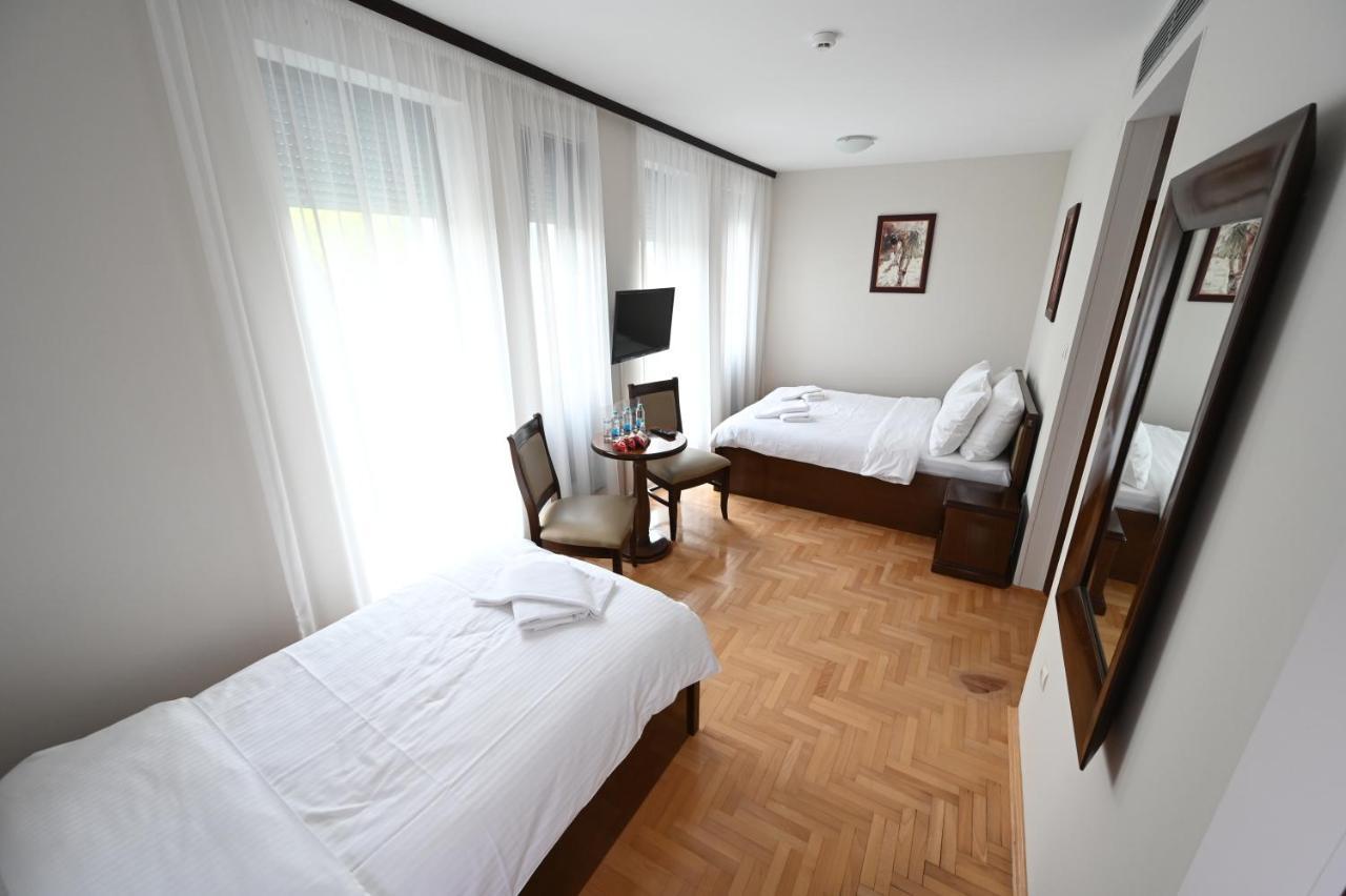 Hotel "Jkc Banja Luka" 外观 照片