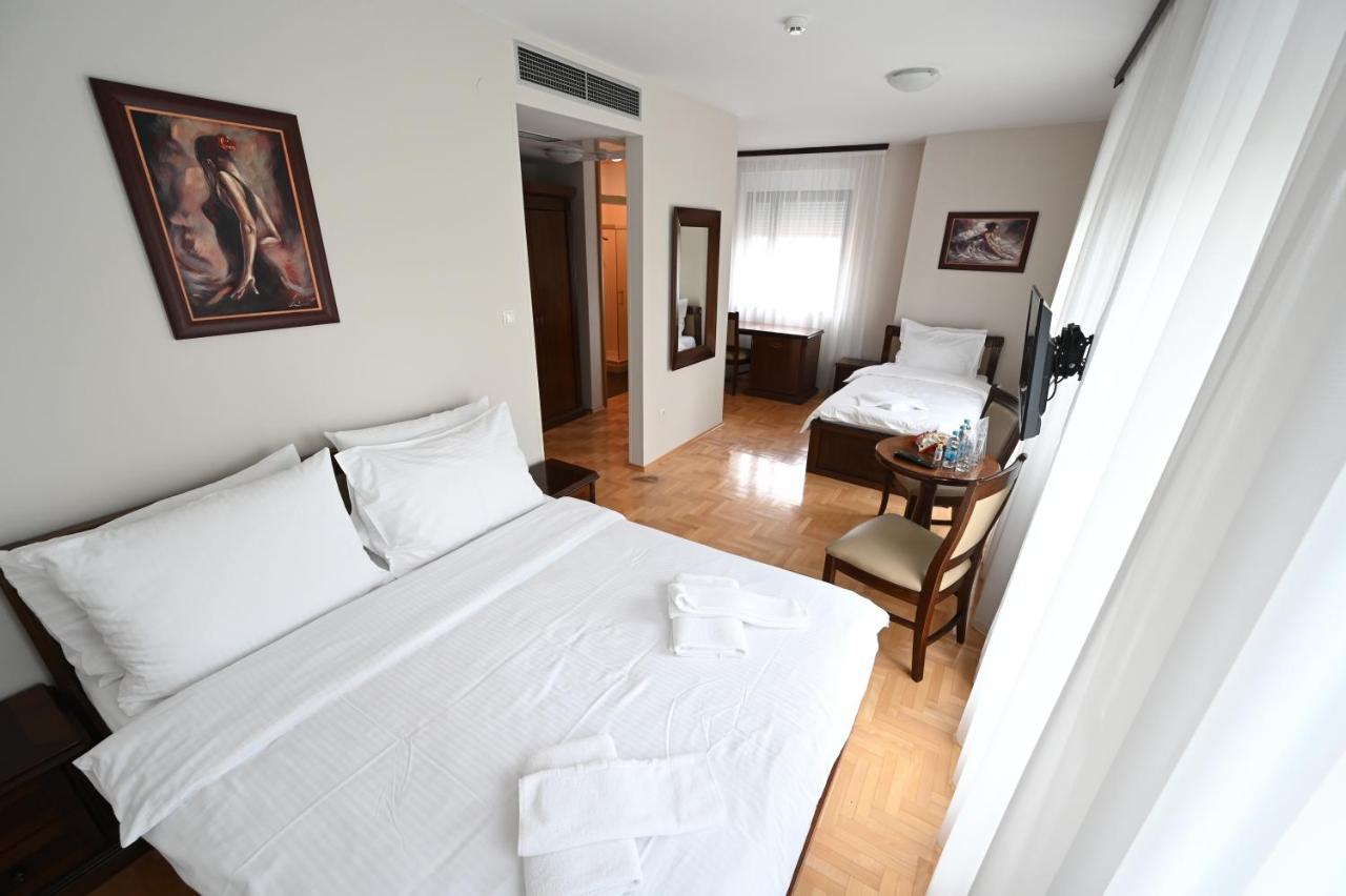 Hotel "Jkc Banja Luka" 外观 照片