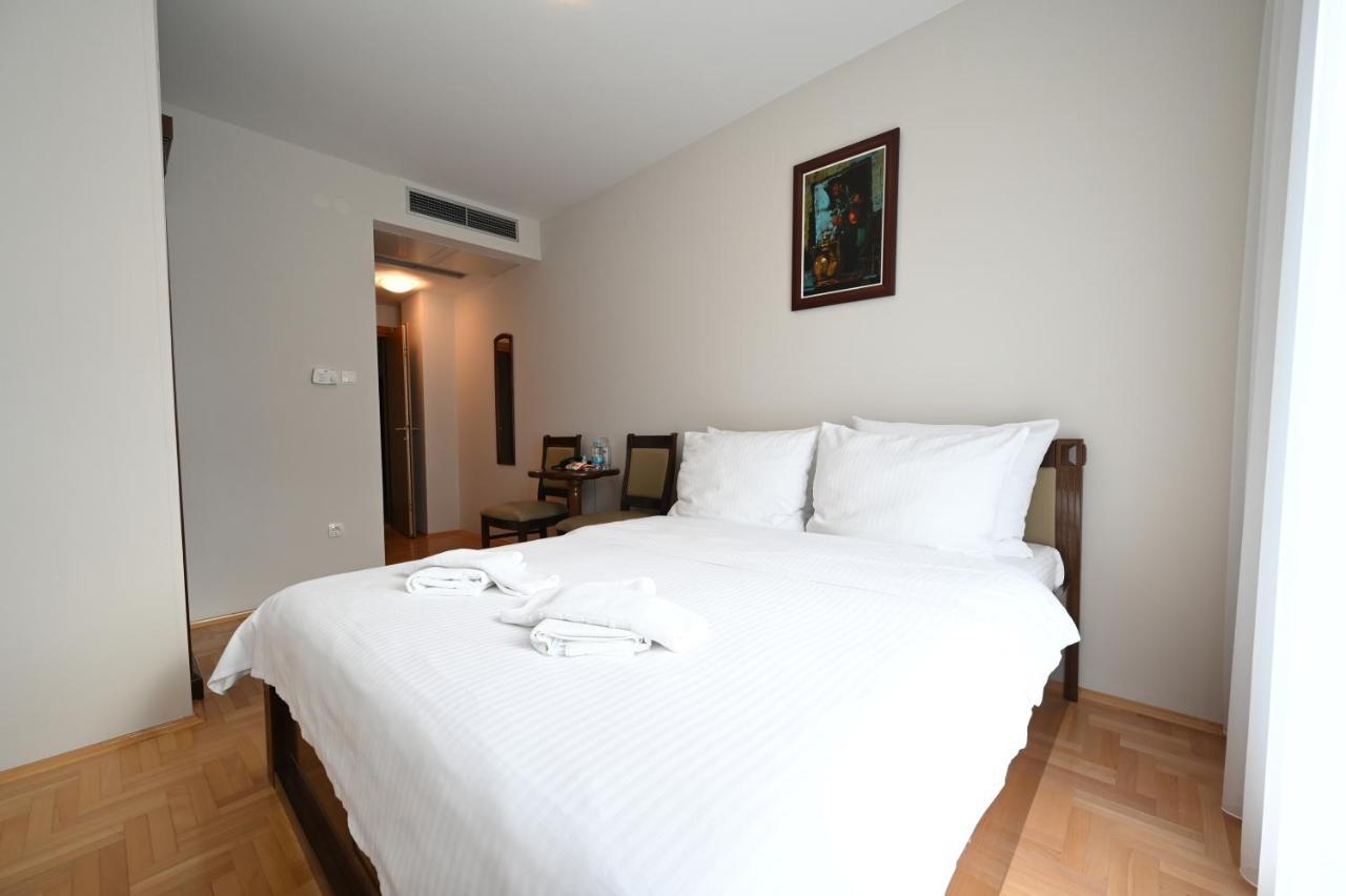 Hotel "Jkc Banja Luka" 外观 照片